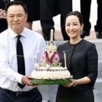 Anutin cracks jokes, floats krathong and shrugs off zipper gaffe | Thaiger