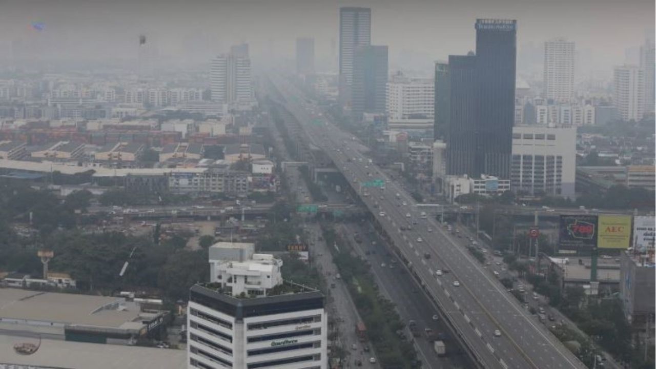 Bangkok dust levels spike as orange alert hits 3 districts | Thaiger