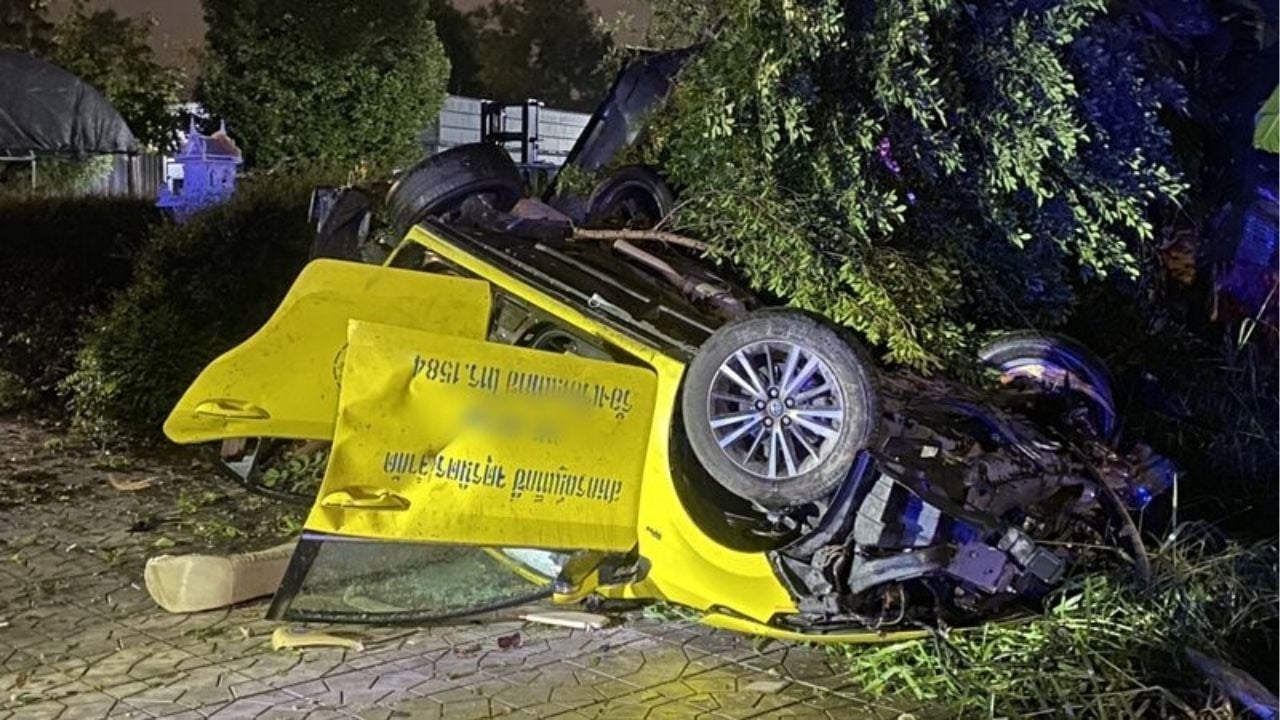 Blackout behind the wheel kills Bangkok taxi driver in crash | Thaiger