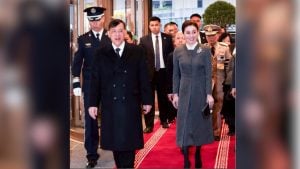 Thai king and queen make China visit to mark 50-year ties | Thaiger