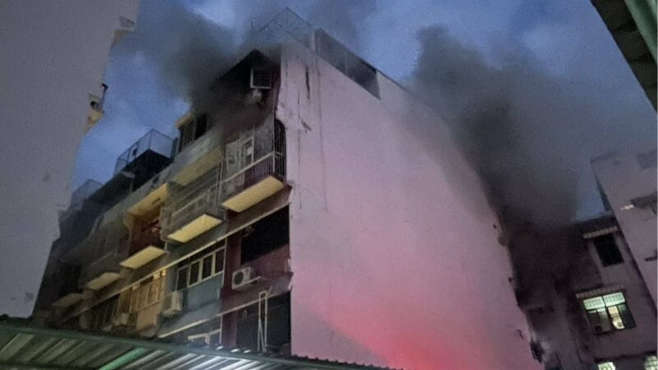 Bangkok fire in commercial building injures familly of 4 | Thaiger