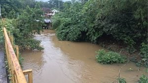 Songkhla underwater as floods swamp 18,000 homes | Thaiger