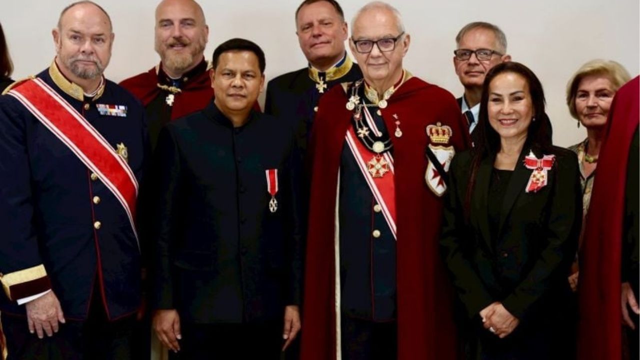 Royal order visits Phuket to back aid for the underprivileged | Thaiger