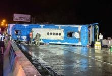 Tourist bus overturns in Lampang, injuring over 39 passengers | Thaiger