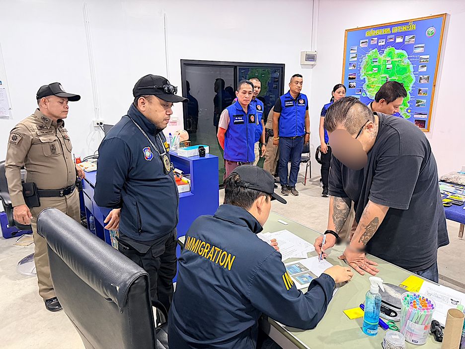 Chinese man arrested for selling drugs at Koh Pha Ngan parties | News by Thaiger