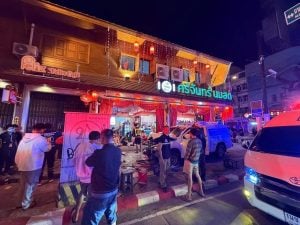 Drunk driver crashes into Khon Kaen restaurant, injures 14 people | Thaiger