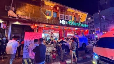 Drunk driver crashes into Khon Kaen restaurant, injures 14 people | Thaiger