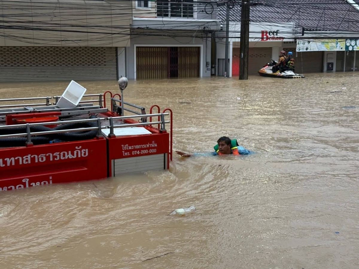 Govt opens flood crisis centre to lead relief efforts in southern Thailand | News by Thaiger
