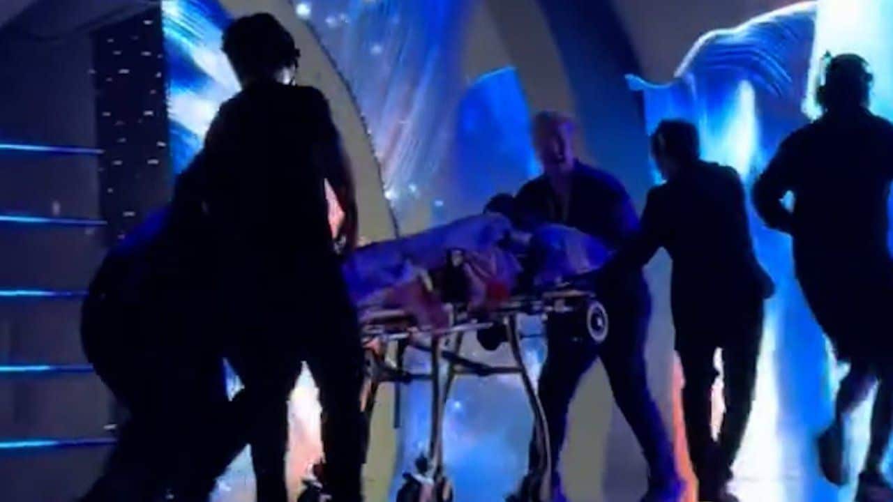 Miss Jamaica tumbles off stage at Miss Universe Bangkok show (video) | News by Thaiger