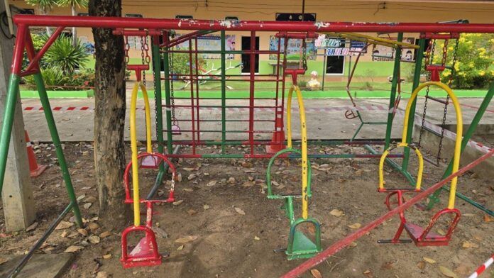 Boy, 5, electrocuted on school swing in Northeast Thailand | News by Thaiger