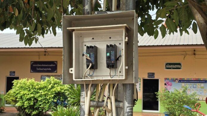 Boy, 5, electrocuted on school swing in Northeast Thailand | News by Thaiger