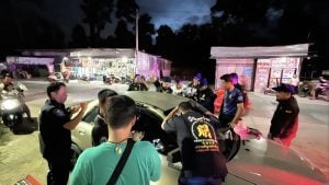 Toddler rescued after being locked inside car in Pattaya | Thaiger
