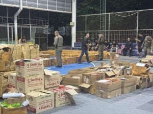 Phuket warehouse raid uncovers scam with 20,000 items seized | Thaiger