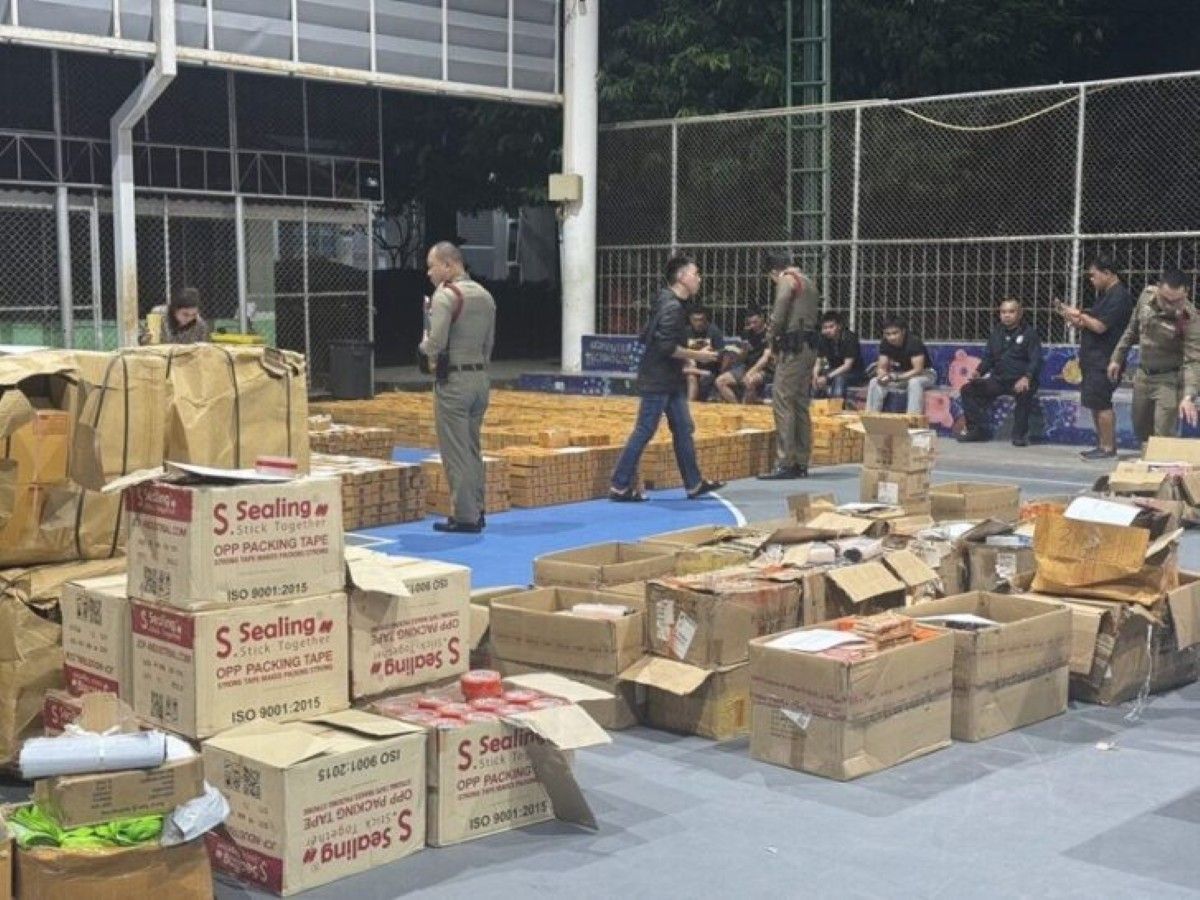 Phuket warehouse raid uncovers scam with 20,000 items seized | Thaiger