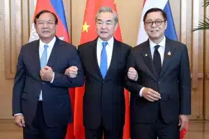 Thai and Cambodian diplomats meet in China to reinforce ceasefire and border stability | Thaiger