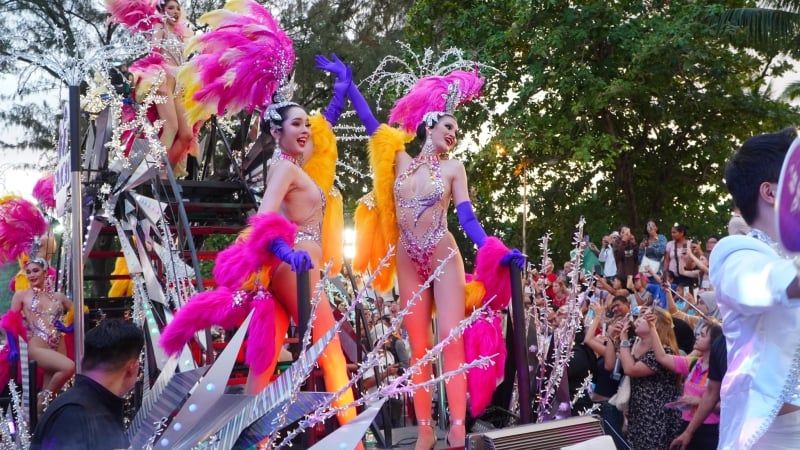 Дороги Патонга закрываются для парада карнавала Пхукета 19 декабря