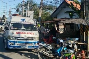 Motorcycle taxi driver found dead in police outpost bathroom | Thaiger