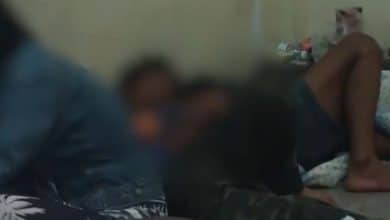 Chumphon woman arrested for using meth with child beside her | Thaiger