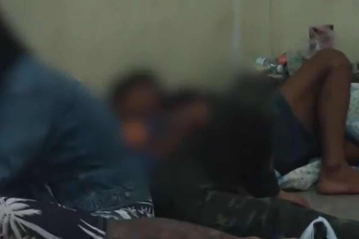 Chumphon woman arrested for using meth with child beside her | Thaiger