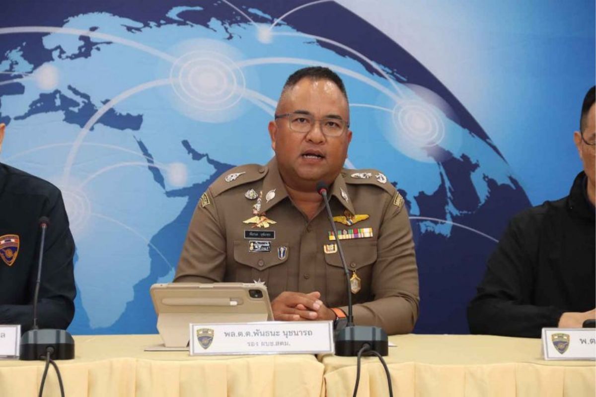 Thai police arrest six foreigners over major fraud and trafficking | Thaiger