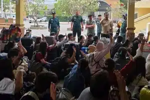 Thai nationals stranded as Cambodia shuts Poipet border indefinitely | Thaiger