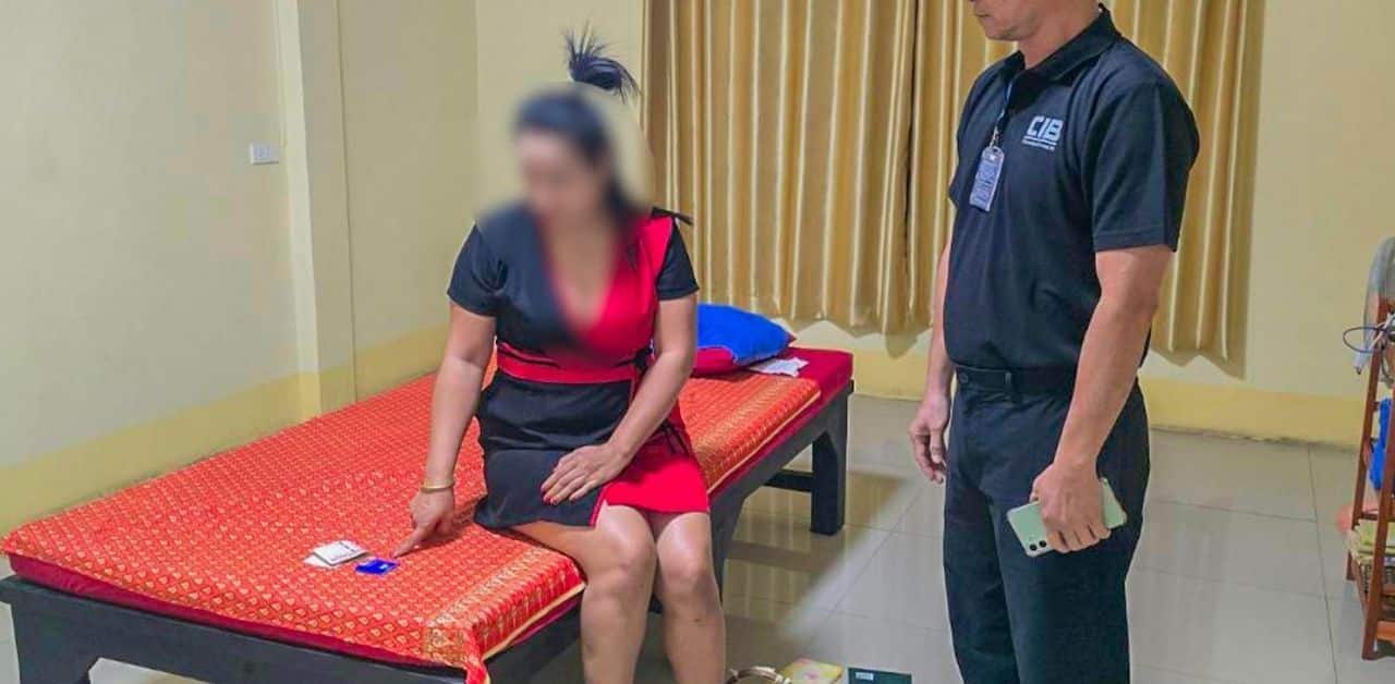 Борьба с проституцией: тайская массажистка арестована за предложение 'специального массажа'