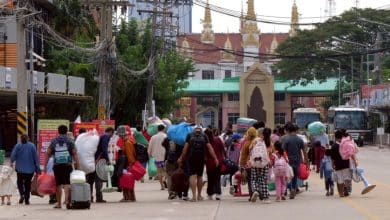 Embassy intervenes after Thais barred from crossing back from Cambodia | Thaiger
