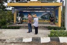 Thai woman killed as pickup spins into Pathum Thani bus stop | Thaiger