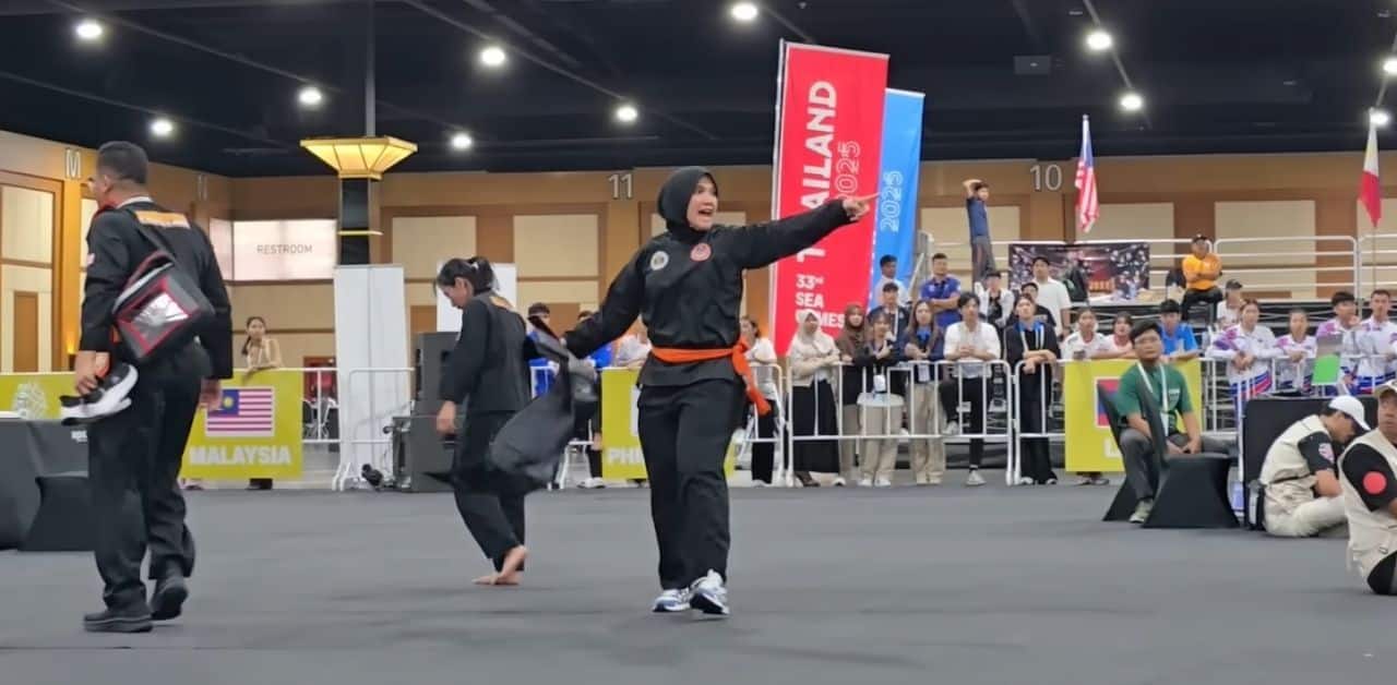 Malaysian pencak silat team