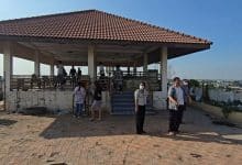 Condo residents protest after juristic manager turns rooftop into dog farm | Thaiger