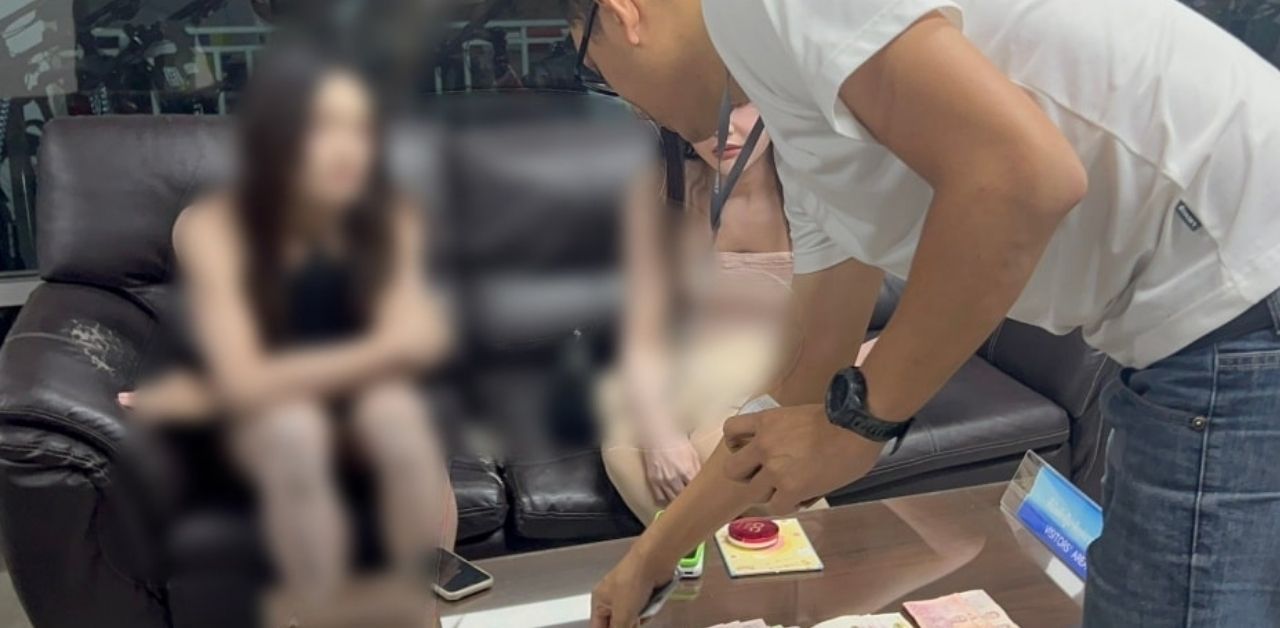Thai transwomen steals money in Pattaya