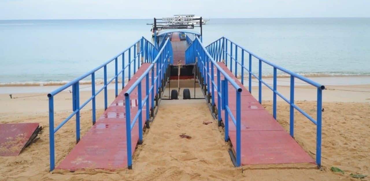 Boat taxi Phuket airport to Patong beach