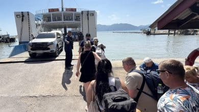 Tourists head to koh chang for new year as ferry traffic jams stretch 1km | Thaiger