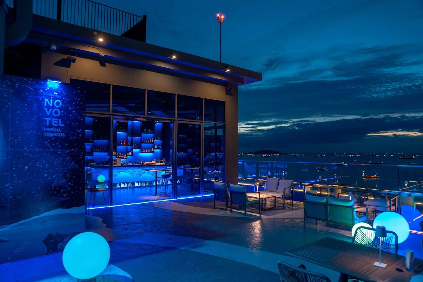 Rooftop bar in Sriracha