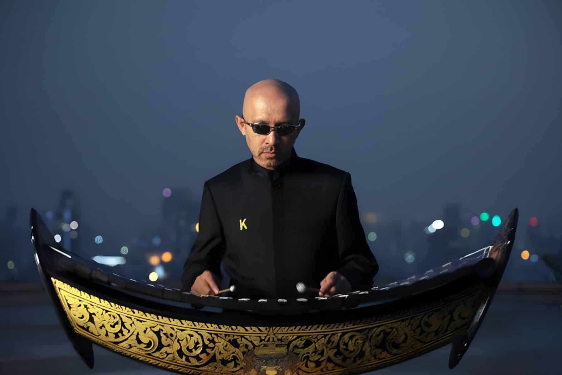 Khun In Thai Show Band