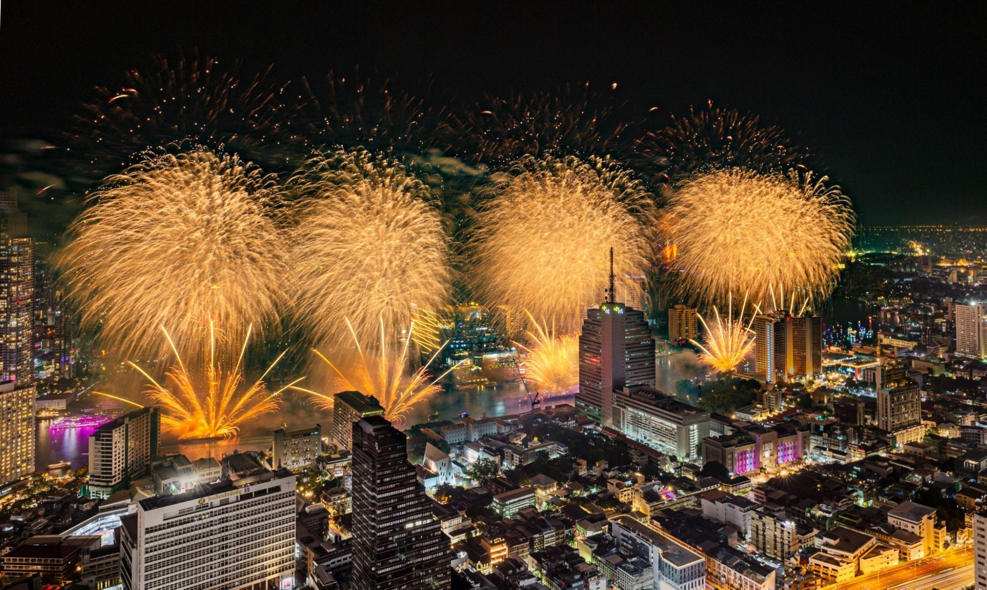 Fireworks over the Chao Phraya River to welcome the New Year