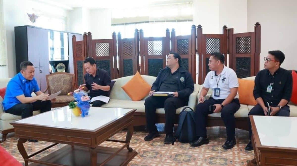 Phuket governor calls urgent meeting as waste volume nears limit | News by Thaiger