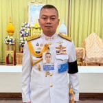 King grants General rank to Lt Gen Boonsin, awards royal decorations to 15 special guards | Thaiger
