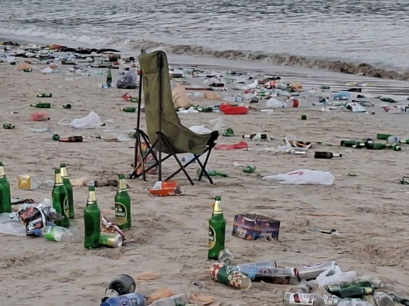 Sea of Trash: Garbage covers Patong beach after New Year countdown | News by Thaiger