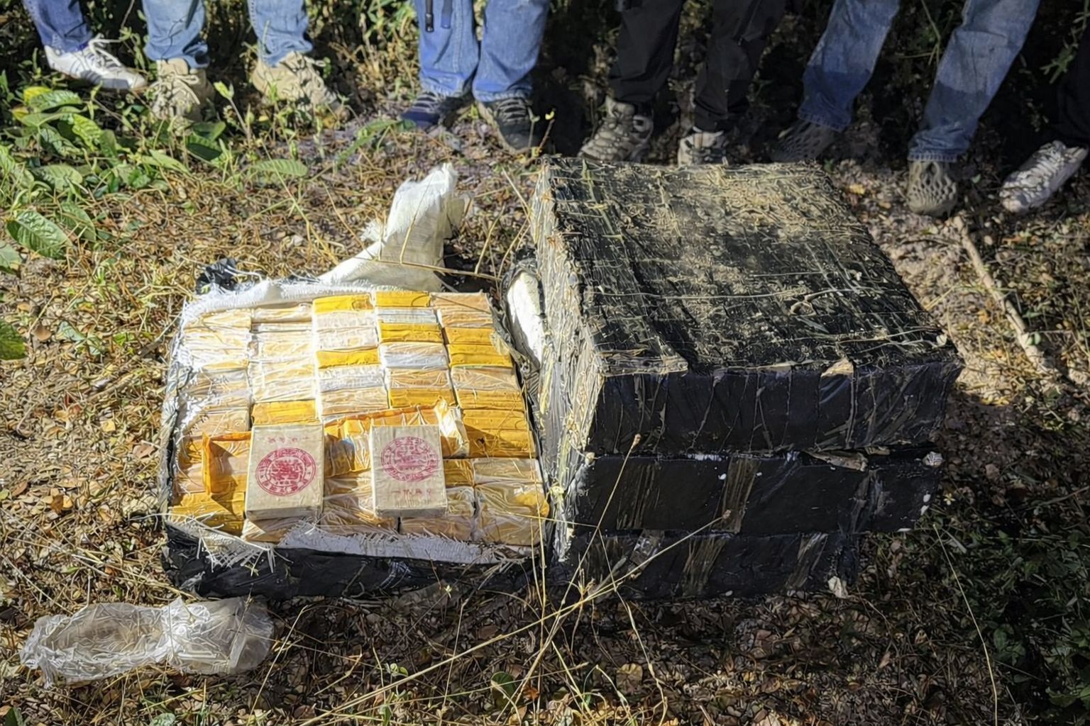 Authorities seize methamphetamine and heroin shipments along Mekong River | Thaiger