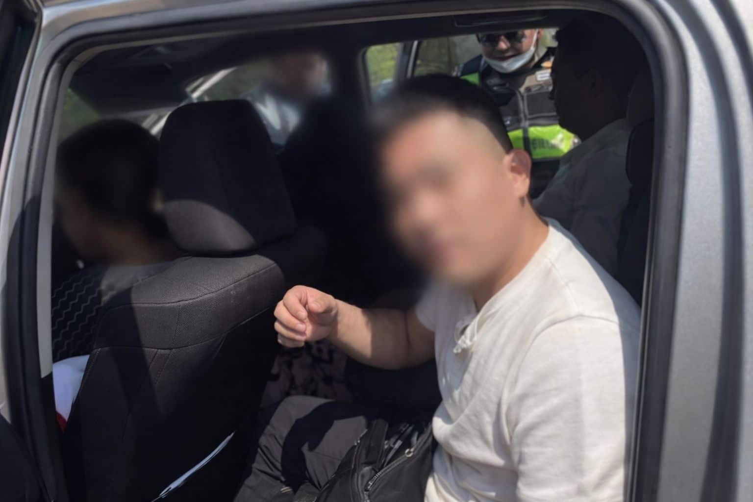 Highway police arrest smuggling gang using families as cover | News by Thaiger