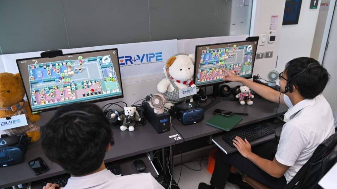 Chulalongkorn University's ER-VIPE program enhances medical training using virtual reality in Thailand.