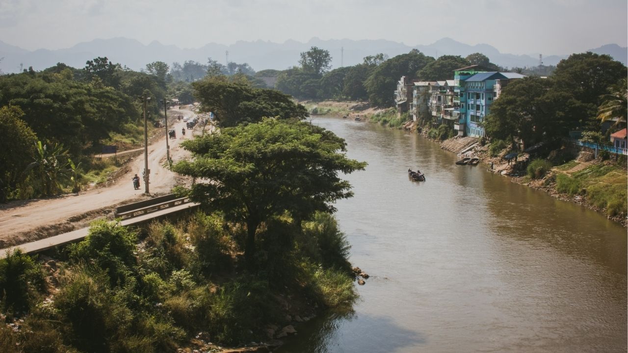 A scene showing the border between Thailand and Myanmar