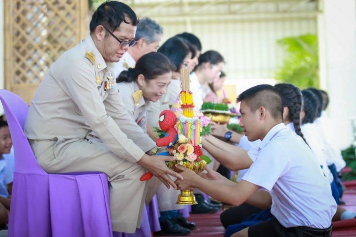 How does Thailand celebrate Teacher’s Day? | Thaiger