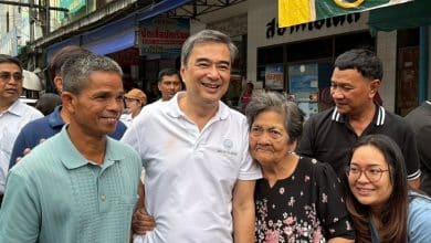 Abhisit campaigns in Nakhon Si Thammarat with policy pitch | Thaiger