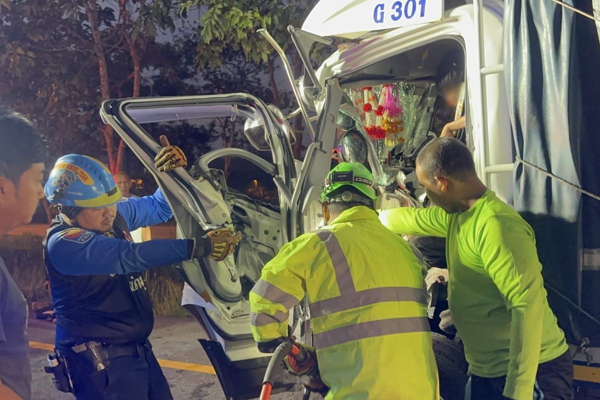 Truck crash in Phatthalung reveals suspected Rohingya smuggling | Thaiger