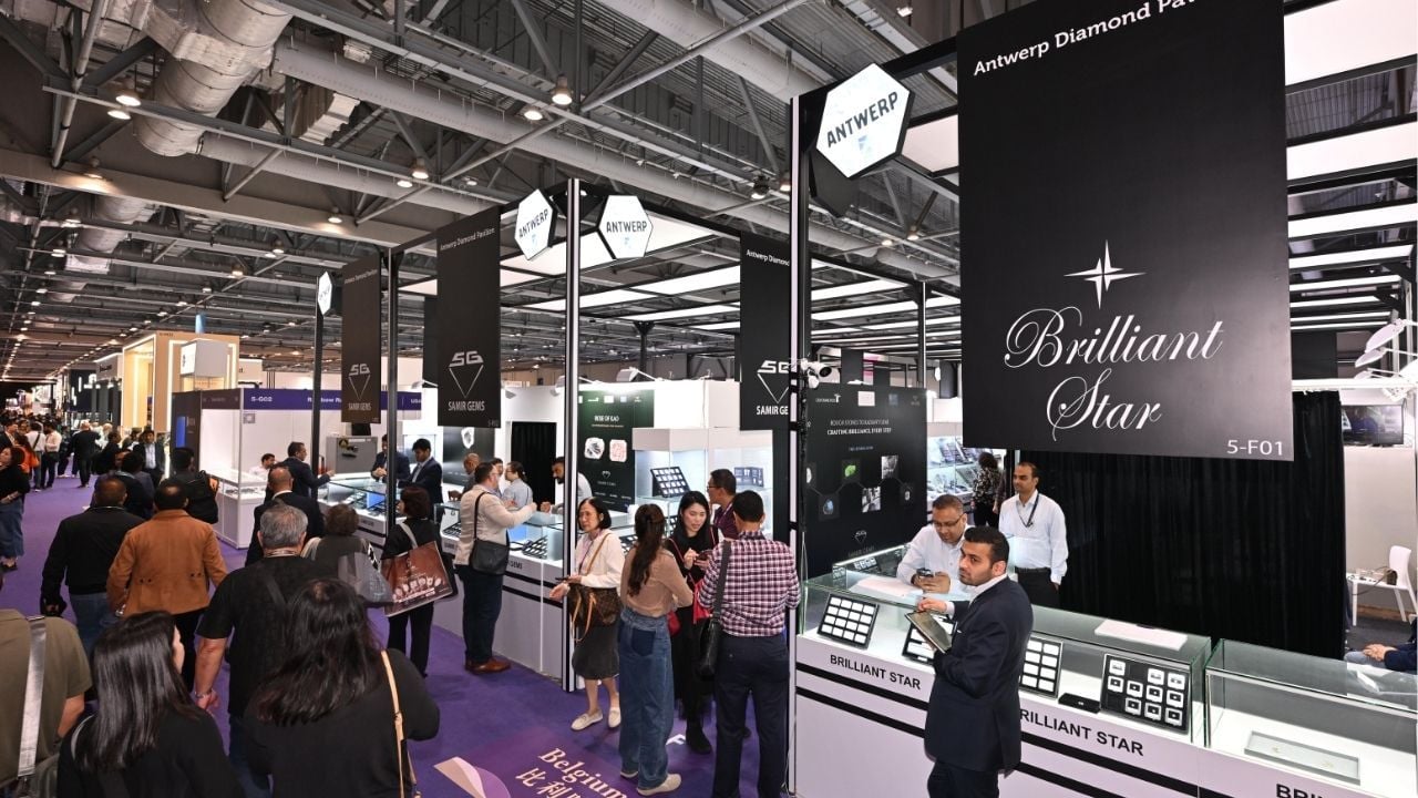 Fusion of dazzling beauty: The HKTDC twin jewellery shows to shine in March 2026 | Thaiger