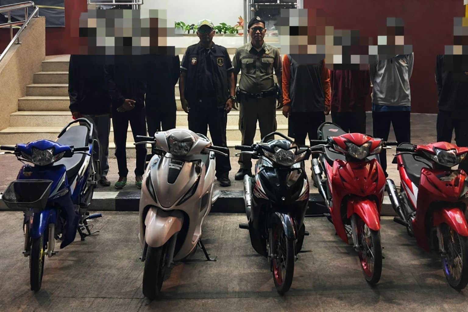 Police arrest 15 motorcycle gang members in Surin crackdown | Thaiger