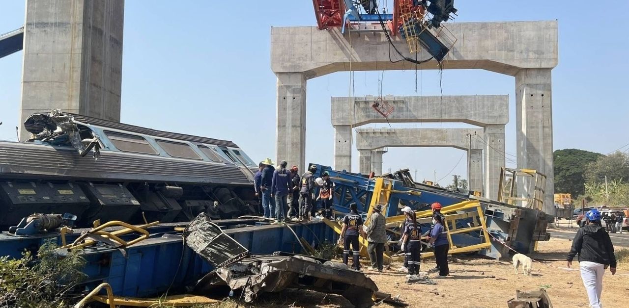 ITD accepts responsibility after crane collapse kills 31 in Korat | Thaiger