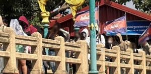 Cambodia allows 162 Thais to return, 6 wanted by police | Thaiger